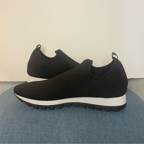 DKNY AZER Slip on Sneaker size 10 in Women - Picture 5 of 8